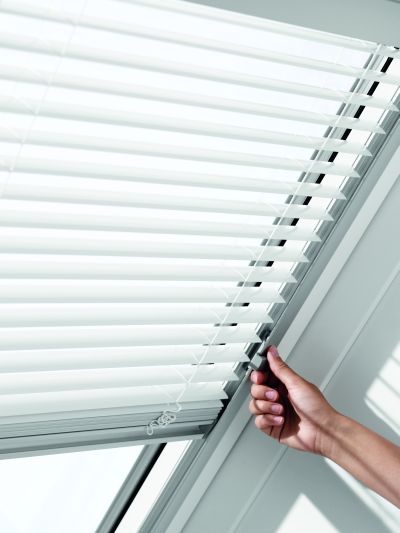 VELUX Jalousien Generation 1991-2000 (104-608) Kunststofffenster