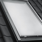 VELUX Hitzeschutz-Markisen für Generation 2000-2013 (C02-U10) mit Haltekrallen